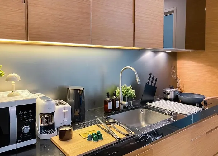 Transquil Residents 65 Sqm - Ultra Fast Wifi - Silom