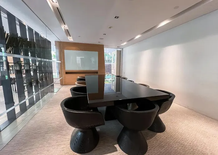 Transquil Residents 65 Sqm - Ultra Fast Wifi - Silom