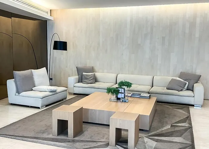 Transquil Residents 65 Sqm - Ultra Fast Wifi - Silom