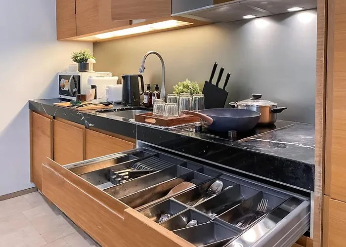 Transquil Residents 65 Sqm - Ultra Fast Wifi - Silom * Bangkok